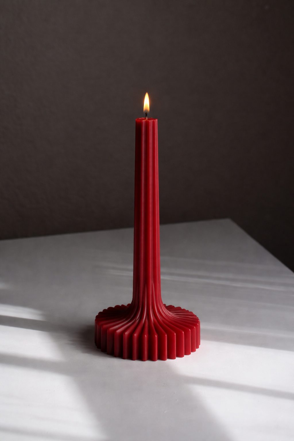 The Swan Ribbed taper